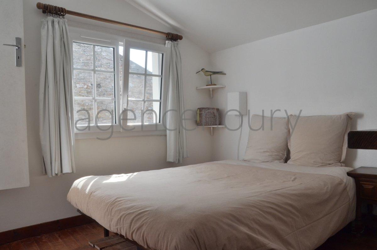 Rarissime � Palais, cet appartement b�n�ficie de deux terrasses ensoleill�es jusqu'au soir en �t�. 