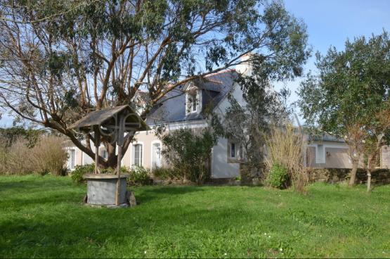 Ses vastes pices sduisent tout de suite lorsque lon pntre dans cette grande maison.