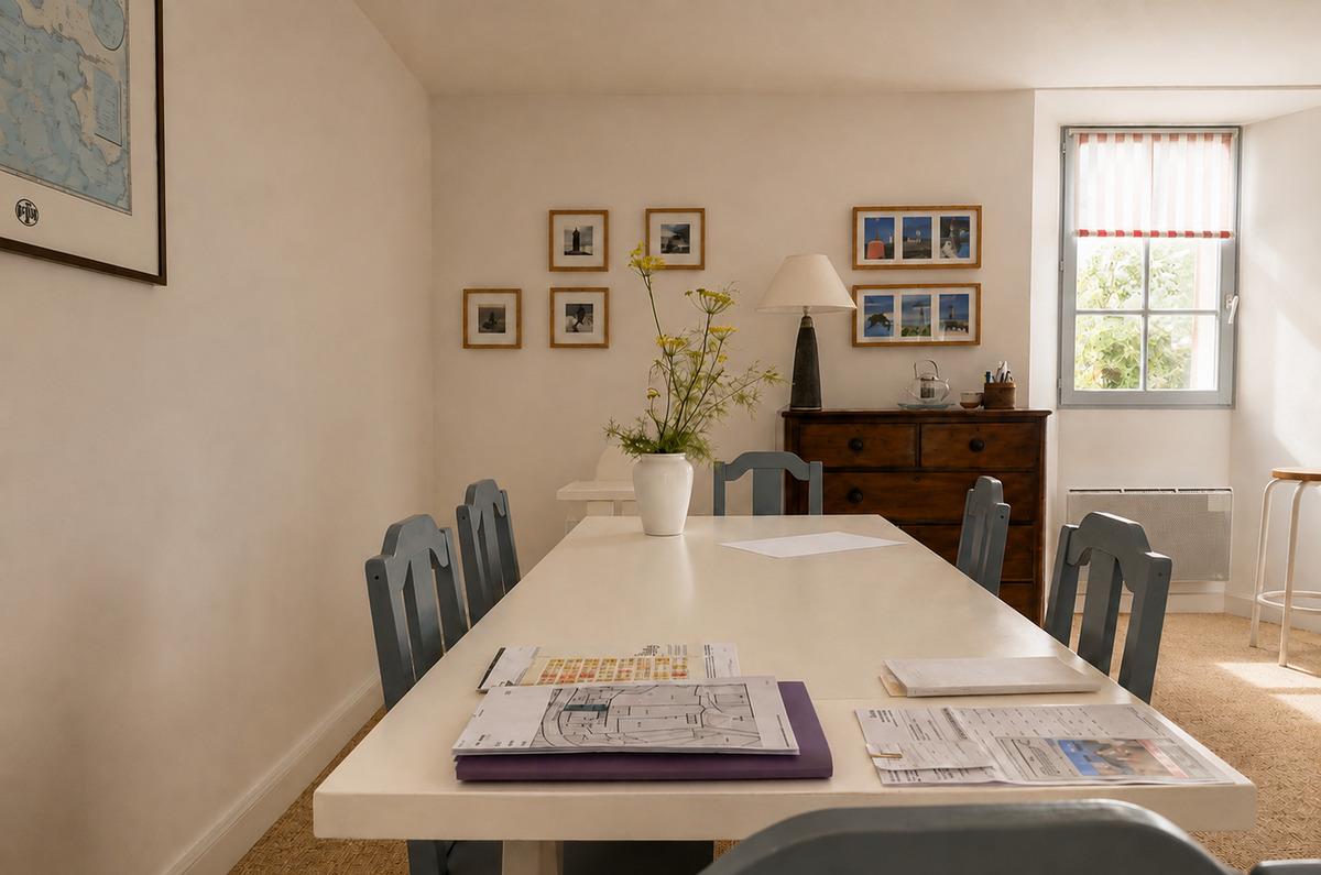 Charmante maison de ville avec ext�rieur arbor� au calme dans le centre de Palais