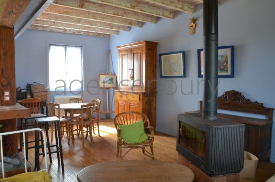 Nous avons t sensibles  la chaleureuse atmosphre, dtendue et cosy de cette confortable habitation.