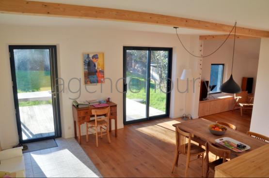 Avez-vous dj ressenti lambiance douce et chaleureuse, la sensation de confort propres aux habitations  ossature en bois ? 