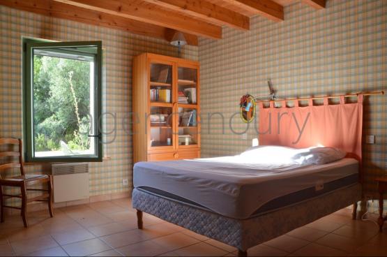 Ds l'arrive on est sous le charme de cette maison accueillante.