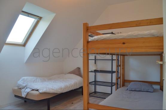 Ses six chambres offrent une rare capacit daccueil. 