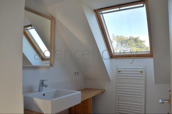 Ses six chambres offrent une rare capacit daccueil. 