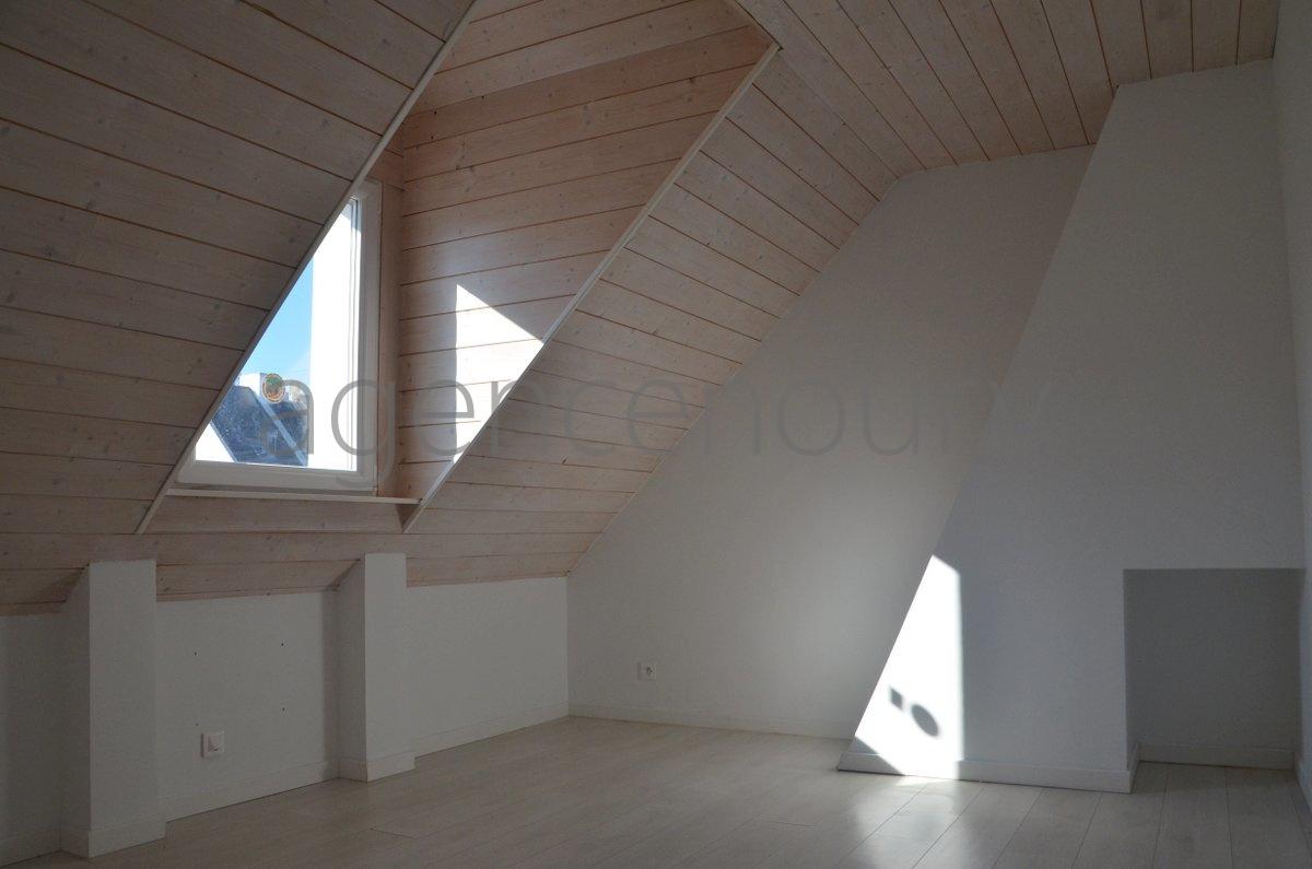 Murement pense pour la vie de famille, immdiatement habitable, voici une maison amnage selon lair du temps, lumineuse et trs confortable.