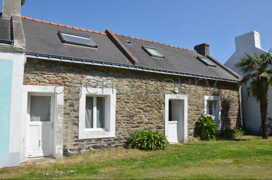 Cet ensemble de trois maisons anciennes offre une grande souplesse d'utilisation.